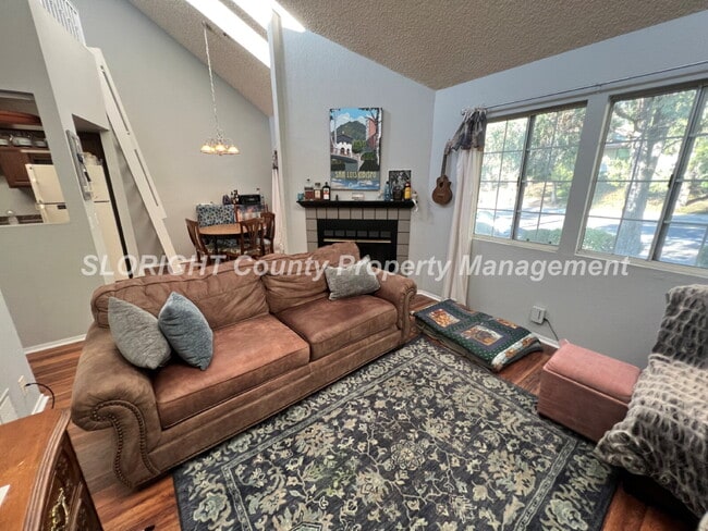 Photo - AVAILABLE AUGUST - Upstairs San Luis Obispo Condo - 2 Bedroom / 1 Bathroom Unit D