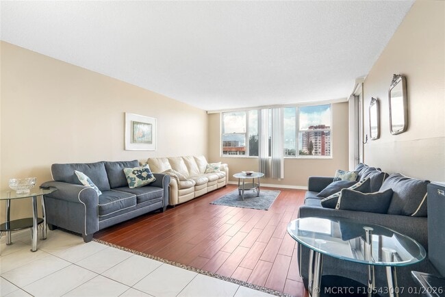 3180 S Ocean Dr Unit 517