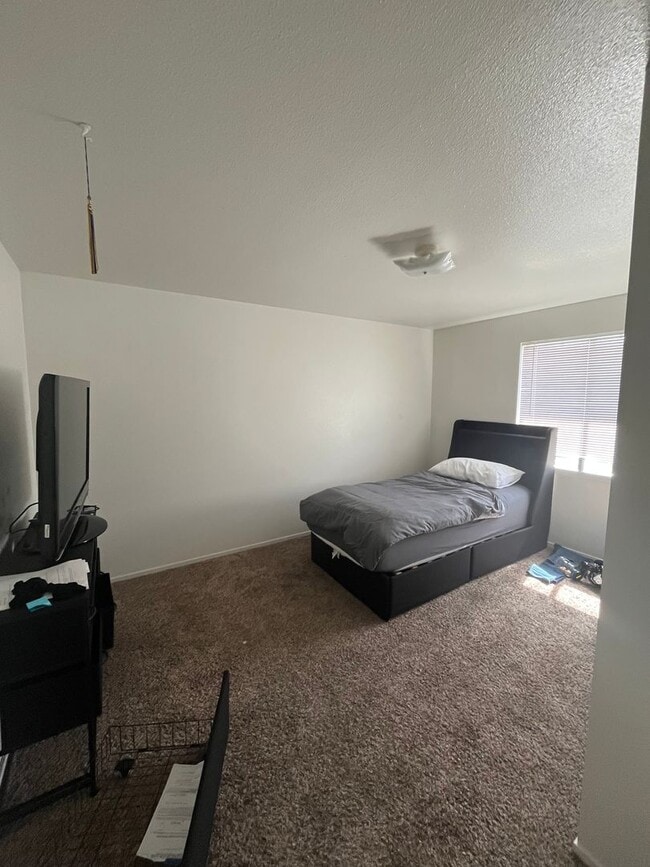 Photo - Binning Spring Unit 4