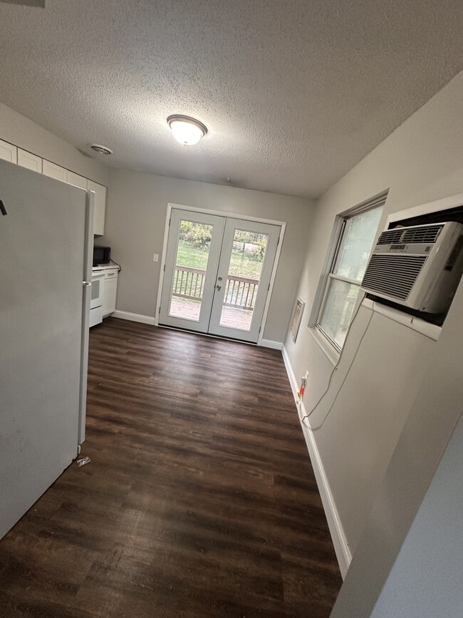 Photo - 3605 Wilson Ln