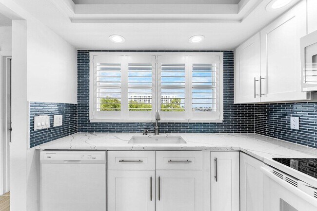 Photo - 2004 S Federal Hwy Unit D403