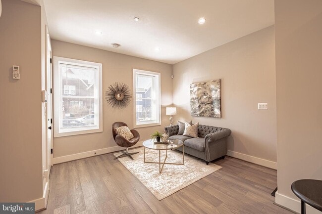 Photo - 1120 Penn St NE Unit 2BDR/2.5 BA Apt