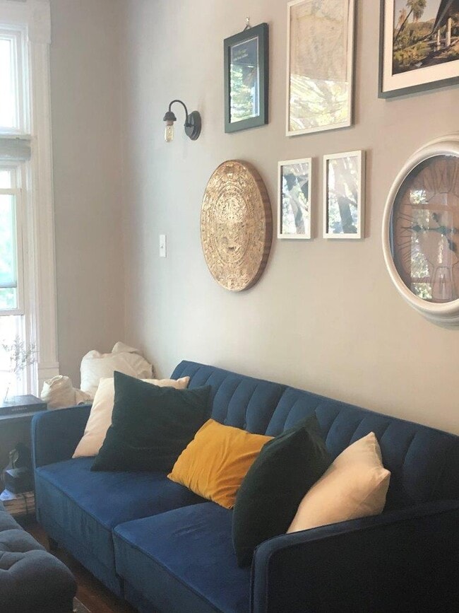 Photo - 2245 W Shakespeare Ave Unit 2F