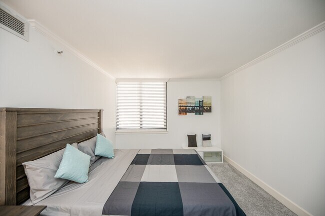 3525 Sage Rd Unit 710
