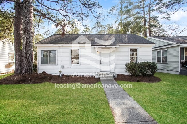 Building Photo - 1736 Columbia College Dr