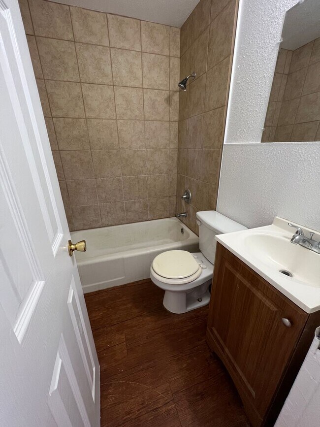 Photo - 4202 35th St Unidad A
