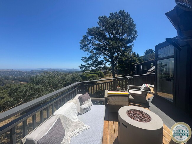 Building Photo - Tranquil & Sun Drenched 3BR|3BR in Heart o... Rental