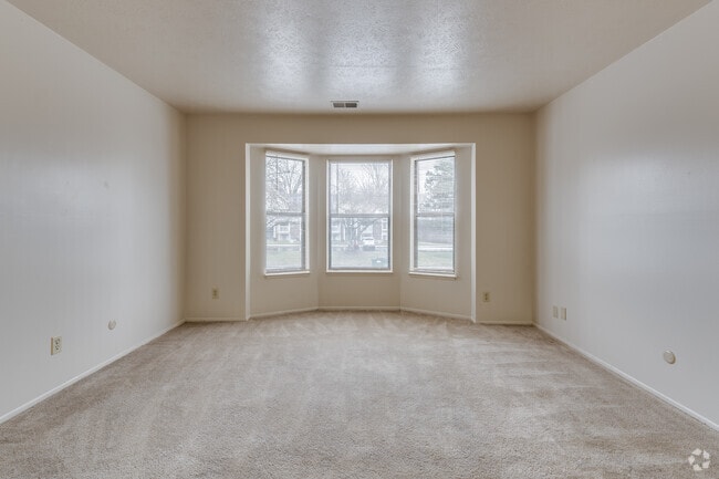 Hickory Village Apartments