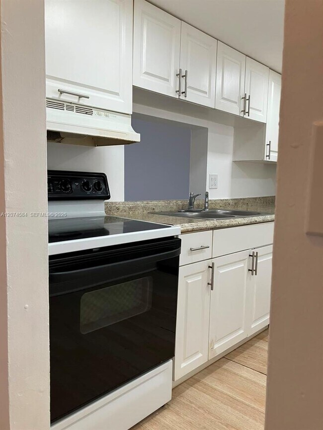 Photo - 2800 NW 56th Ave Unit H405