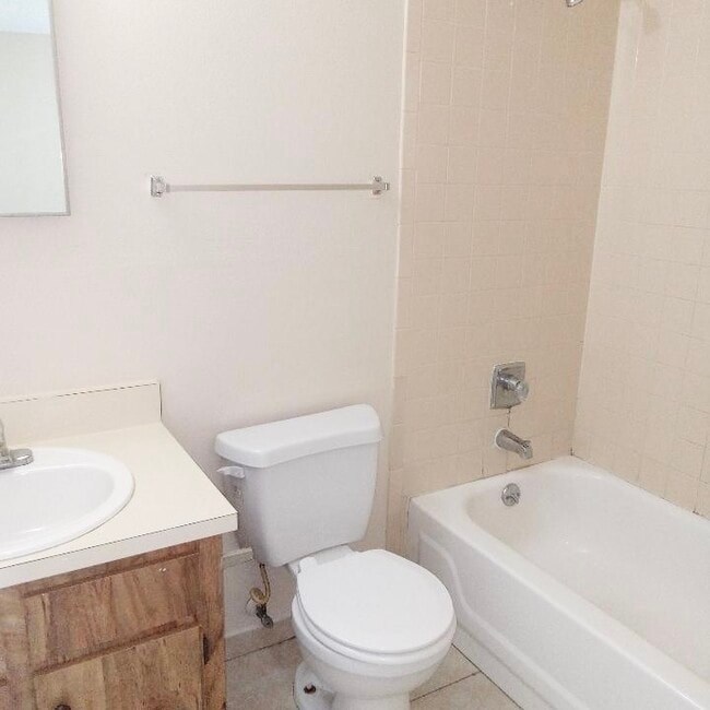 Photo - 5370 SE 30th Pl Unit D
