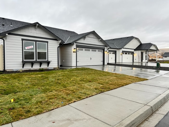 Photo - 2301 S 58th Ave