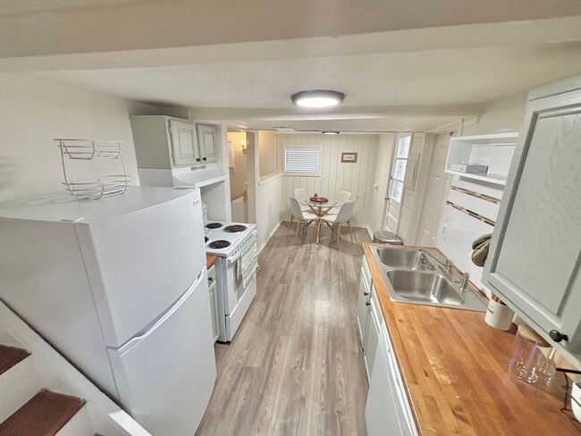 Photo - Furnished 2bd | Free internet 1 year!