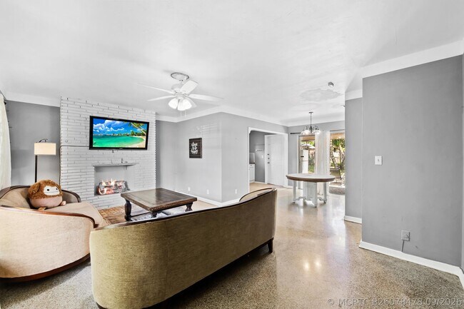 1532 NW 7th Ave