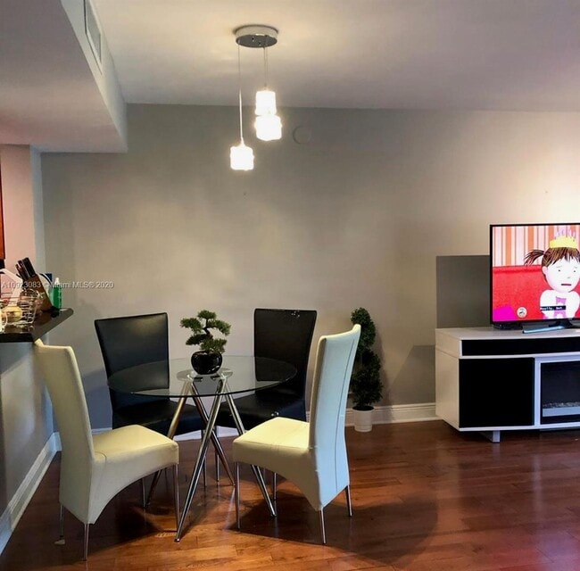 Photo - 8625 NW 8th St Unidad 317