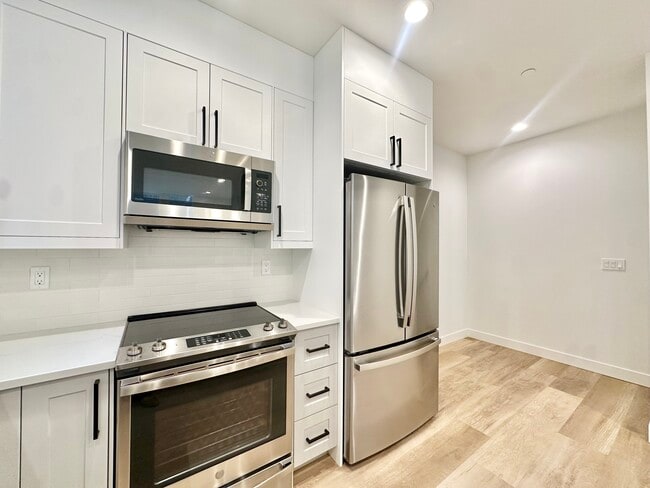 Photo - 1725 17th Ave