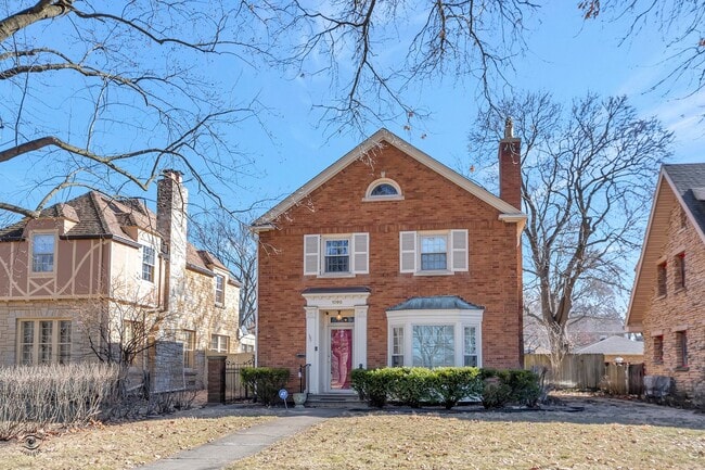 Photo - 1096 S Wildwood Ave House