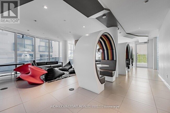 Photo - 68 Shuter St Unit 505