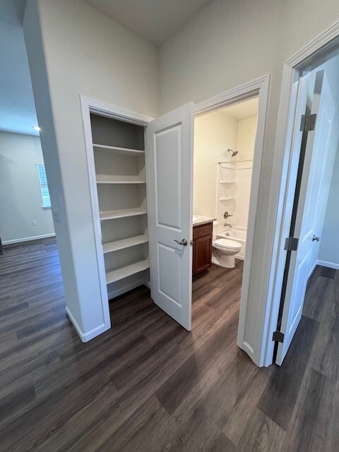 Photo - Astoria Place