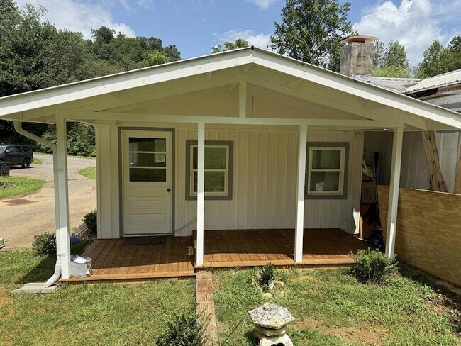 Photo - 1748 Allison Watts Rd