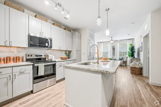 1BR, 1BA - 744SF - Kitchen