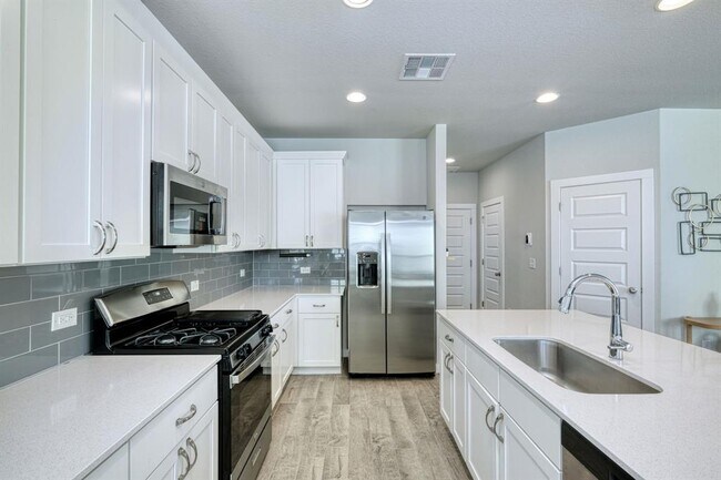 Photo - 167 Appleberry Ln