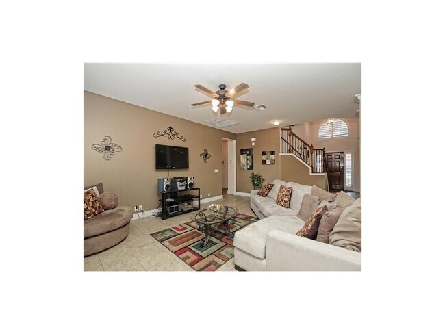 Photo - 2660 Salorn Way