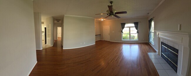 2607 Quail Ridge Ln SW