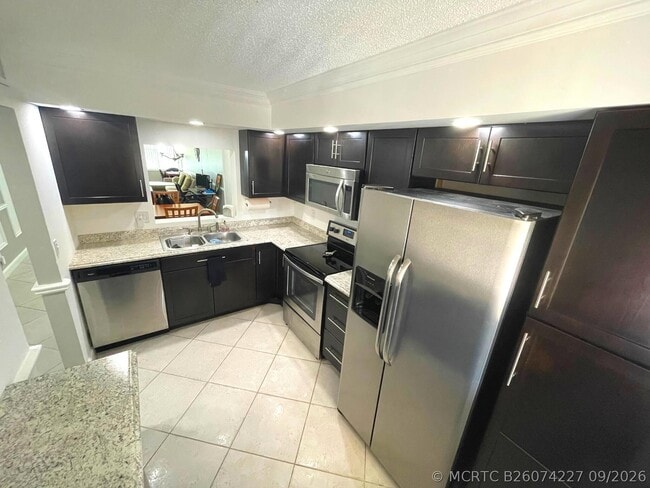 Photo - 2805 SW 22nd Ave Unit 2070