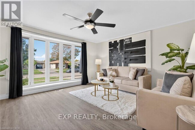 Photo - 146 Appalachian Crescent