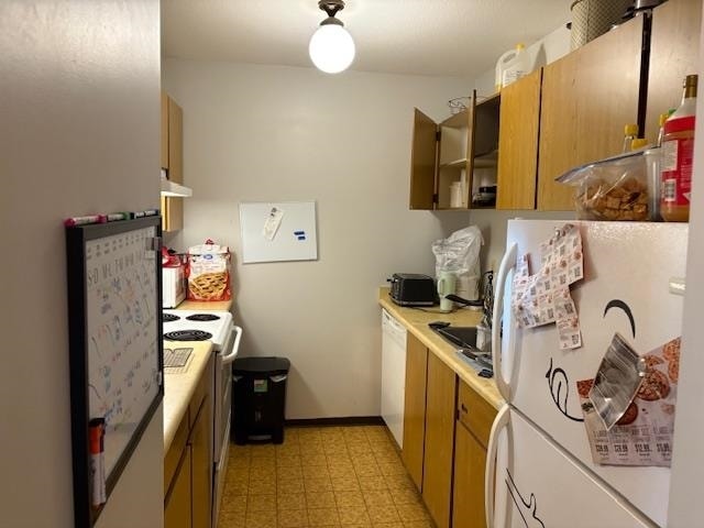 Building Photo - 45744-45744 Spadina Ave