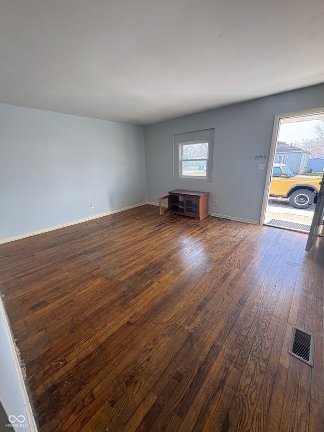 Photo - 803 Hurricane St