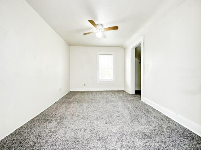 Photo - 123 S Clay St