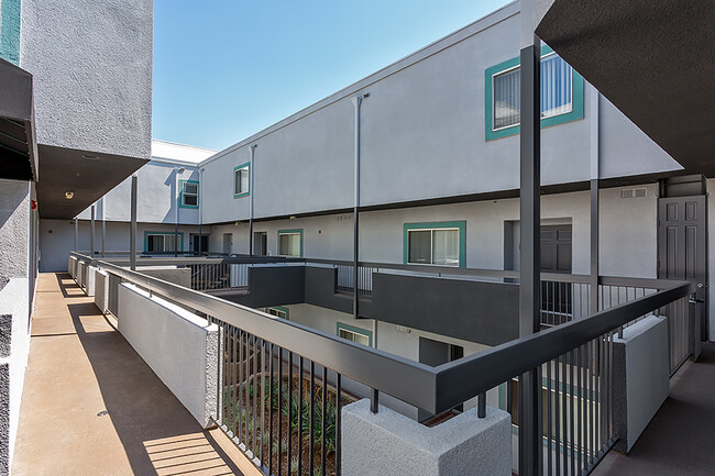 Azera - Azera Apartments