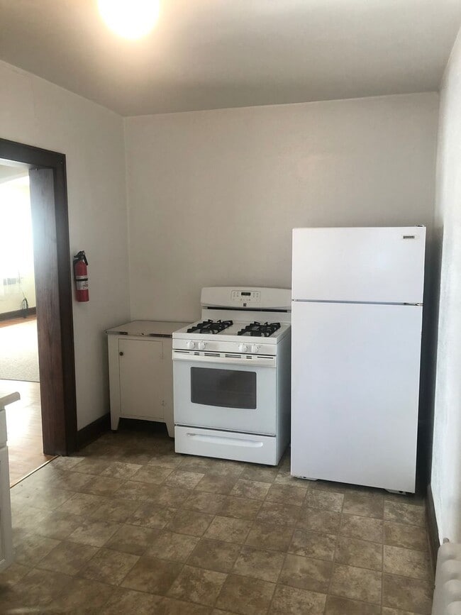 Photo - MOVE IN SPECIAL!