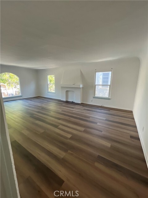 Building Photo - 917 S Wooster St Rental