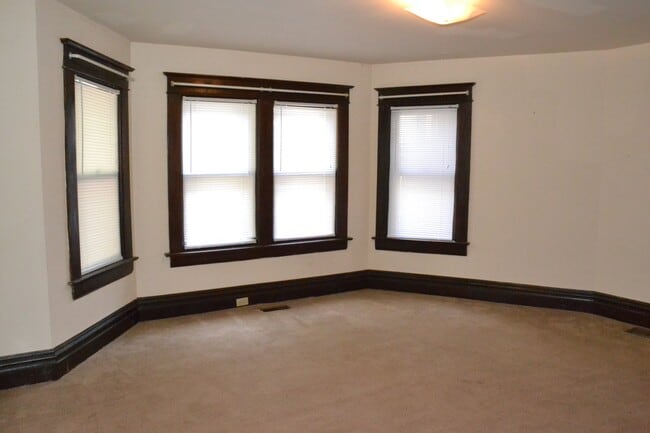 402.5 Mulberry St Unit 402.5