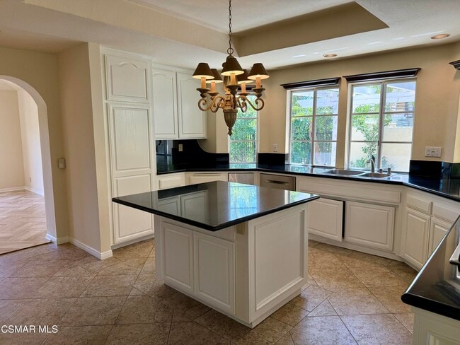 Photo - 1922 Golden Sky Cir