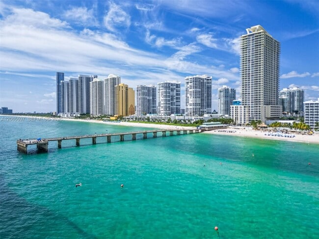 Building Photo - 16485 Collins Ave Unit PH35C