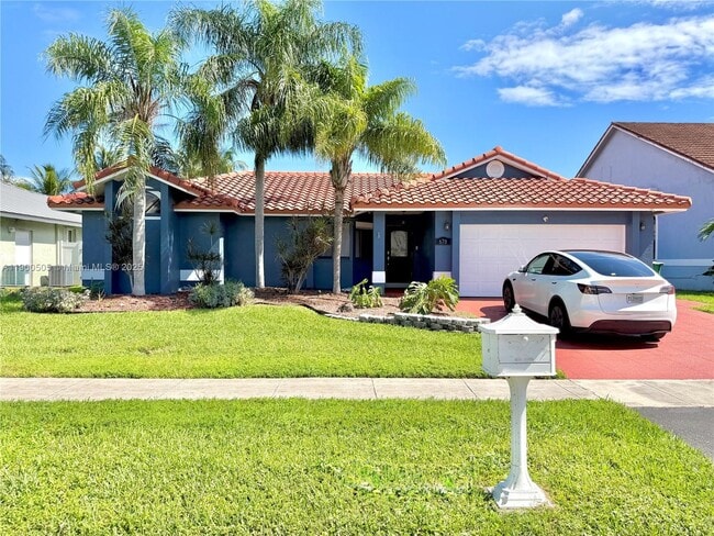 Photo - 670 SE 4th Ct