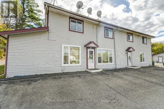 Photo - 3590 Old Montréal Rd.