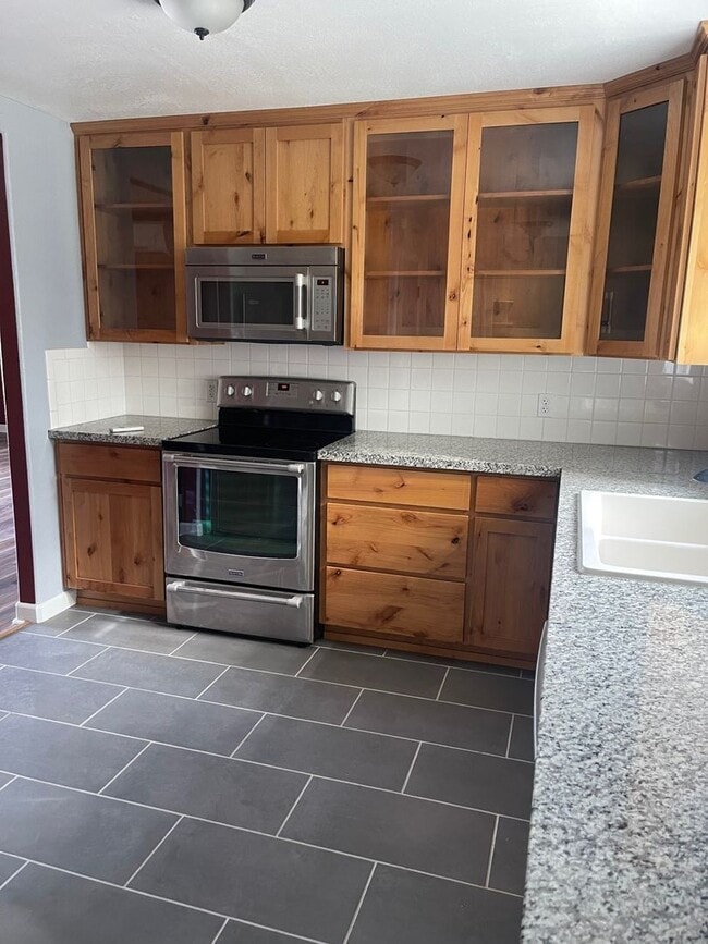 Photo - Beautiful 3 Bed 1.5 Bath House