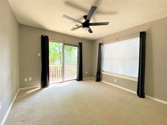 Photo - 12303 Longfellow Dr