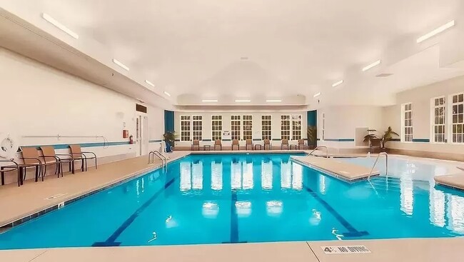 Photo - 2001 Caen St