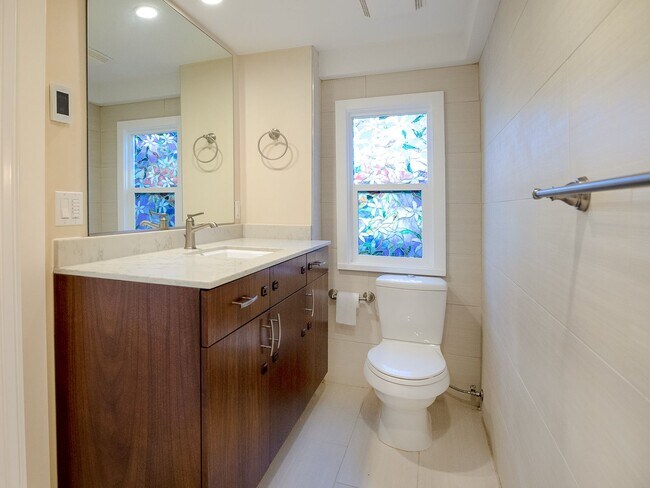 Photo - Beautiful 3br/2bth - Available in early January