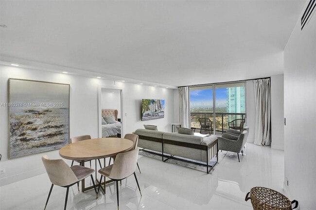 Building Photo - 6039 Collins Ave Unit 1736 Rental
