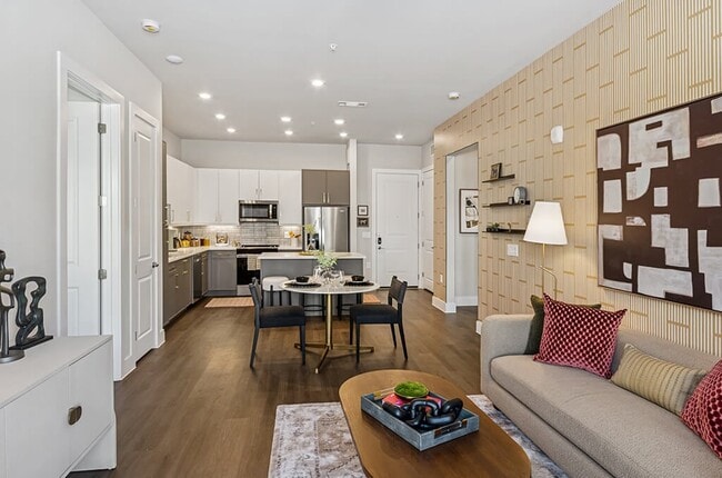 The Waylon Apartments & Townhomes