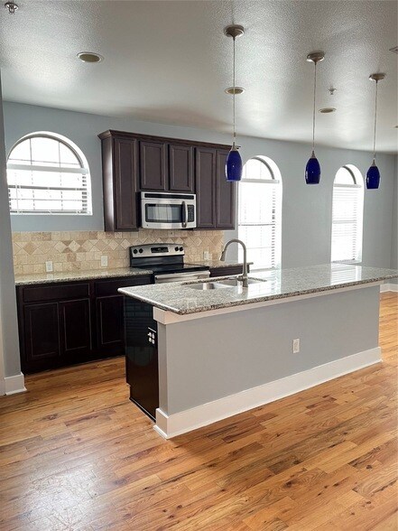 Photo - 315 W Clay St Unidad 201 Rental