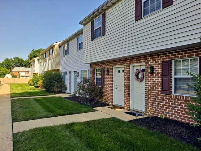 Photo - 2817 Willow Street Pike