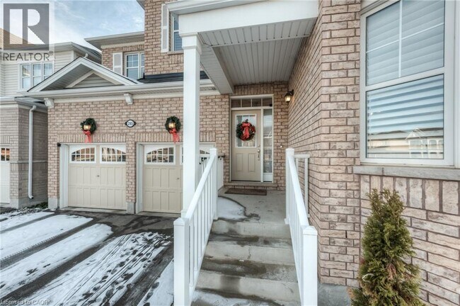 Photo - 285 Seabrook Dr