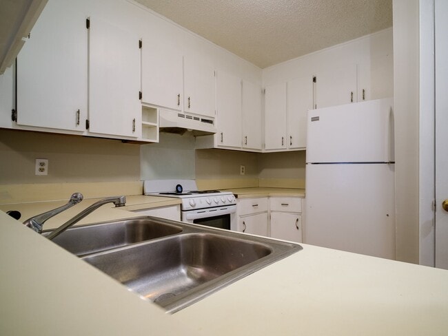 Photo - 2609 Eastway Dr Unidad B